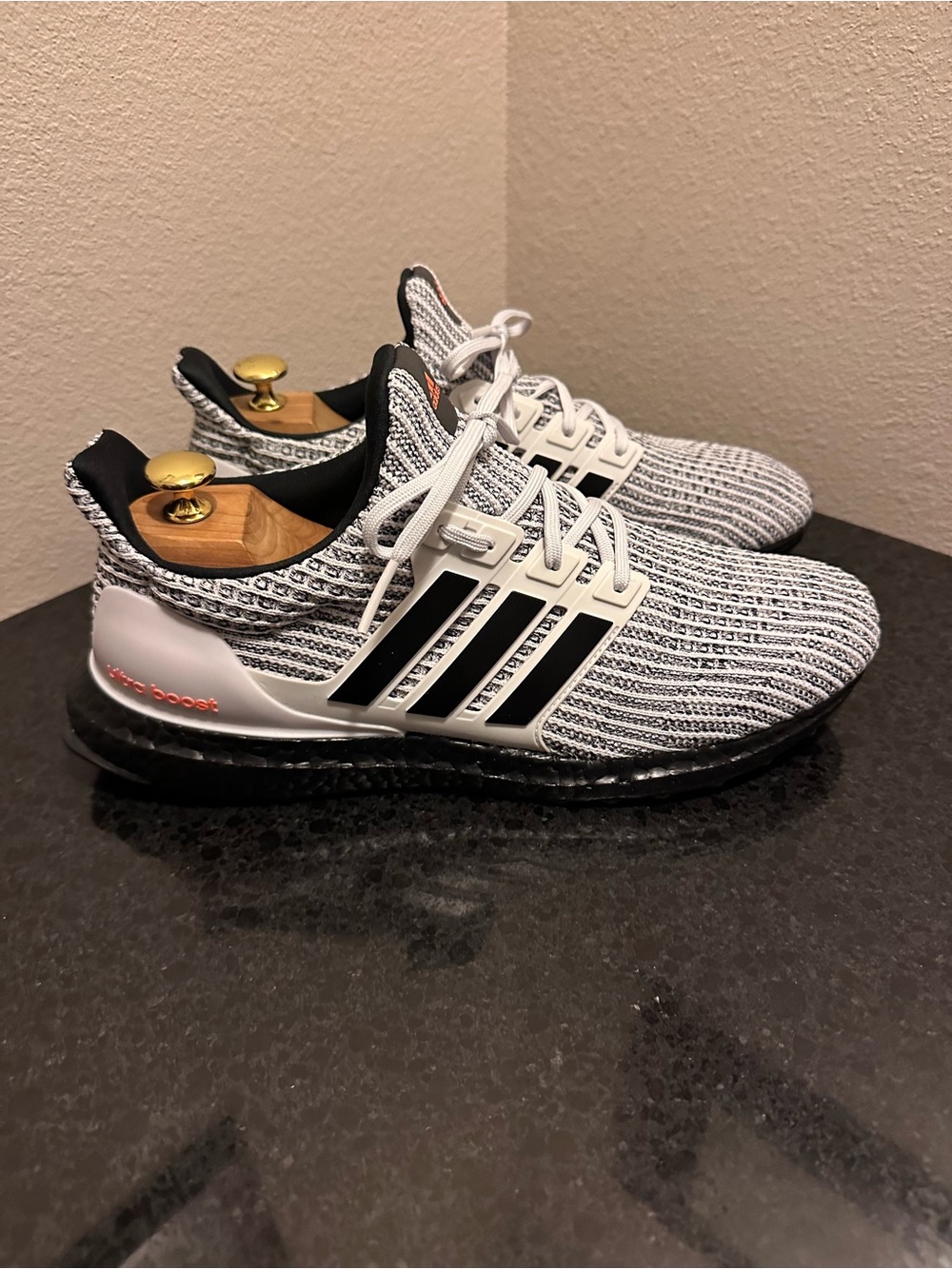 Adidas Ultraboost 4.0 Dna 'OREO"  Mens Size 11 H04154 Dash Grey Black